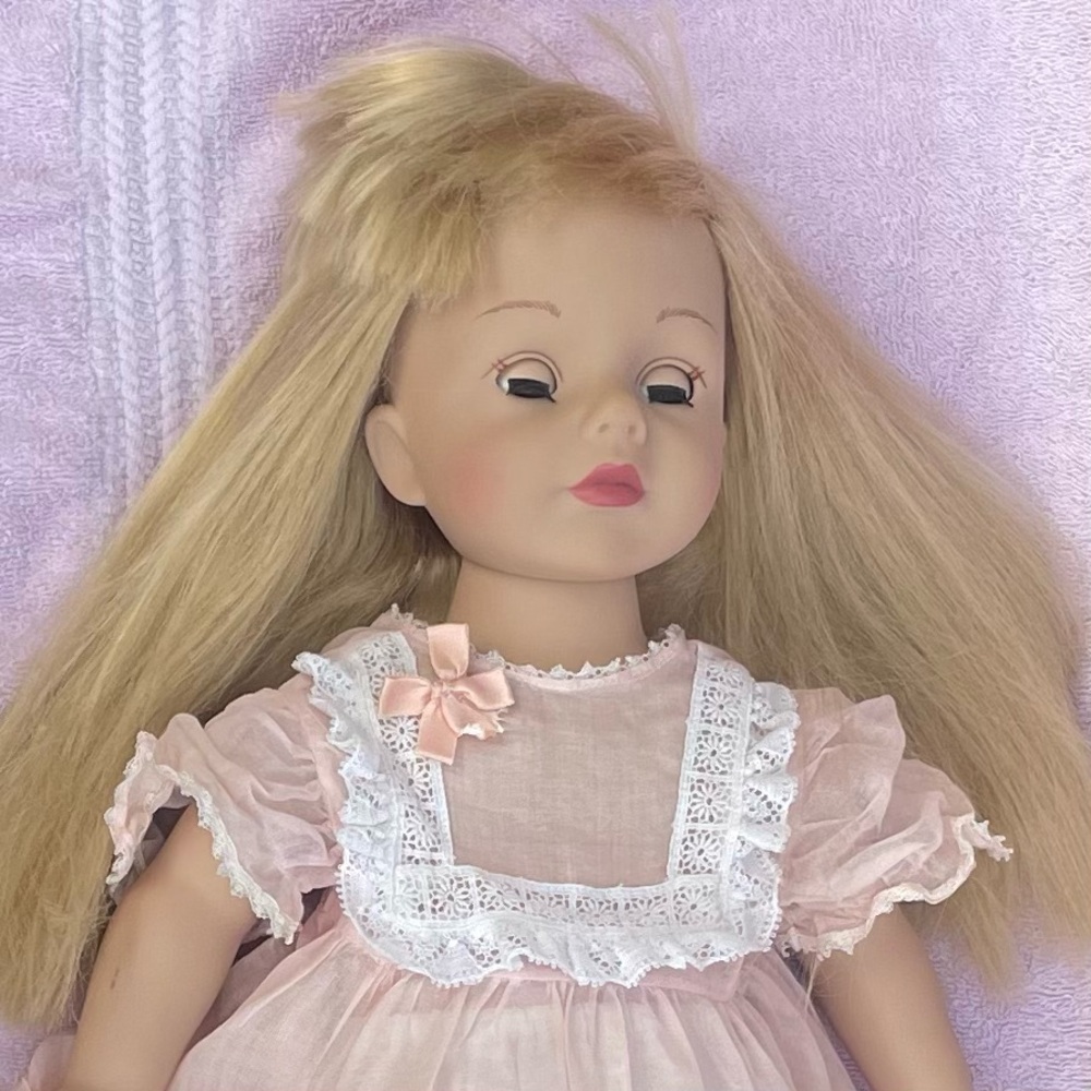 Madame Alexander Vintage 18” Doll 2007 Style 50768 Blonde/Blue Eyes - Picture 6 of 13